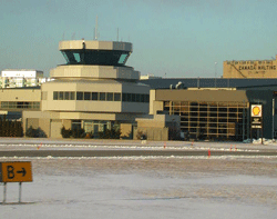 Toronto City Centre Airport (Photo by Duncan McAllister)