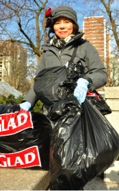 Maryka Omatsu of the Garden District took part in the Ward 27 cleanup.